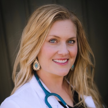 Portrait of Jami for Pro Care Family Health in Poteau, OK.